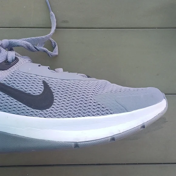 NIKE AIR MAX SNEAKERS - Picture 4 of 10